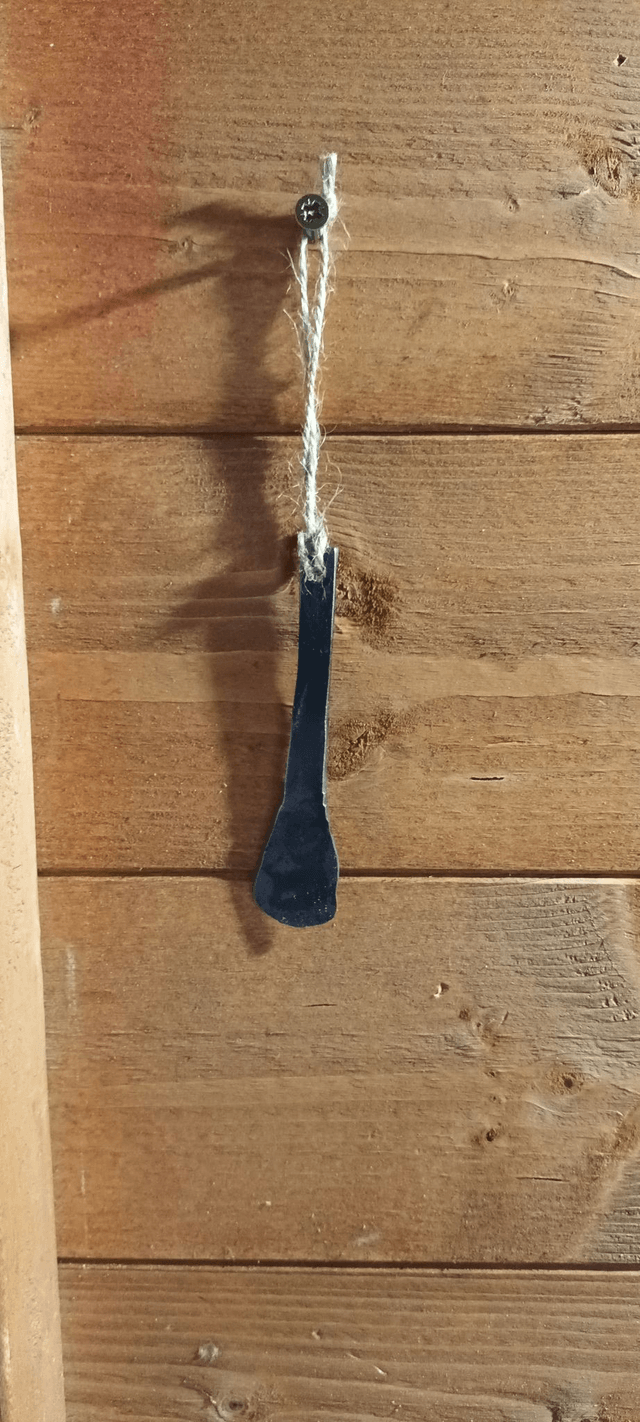 Fizzy can opener 