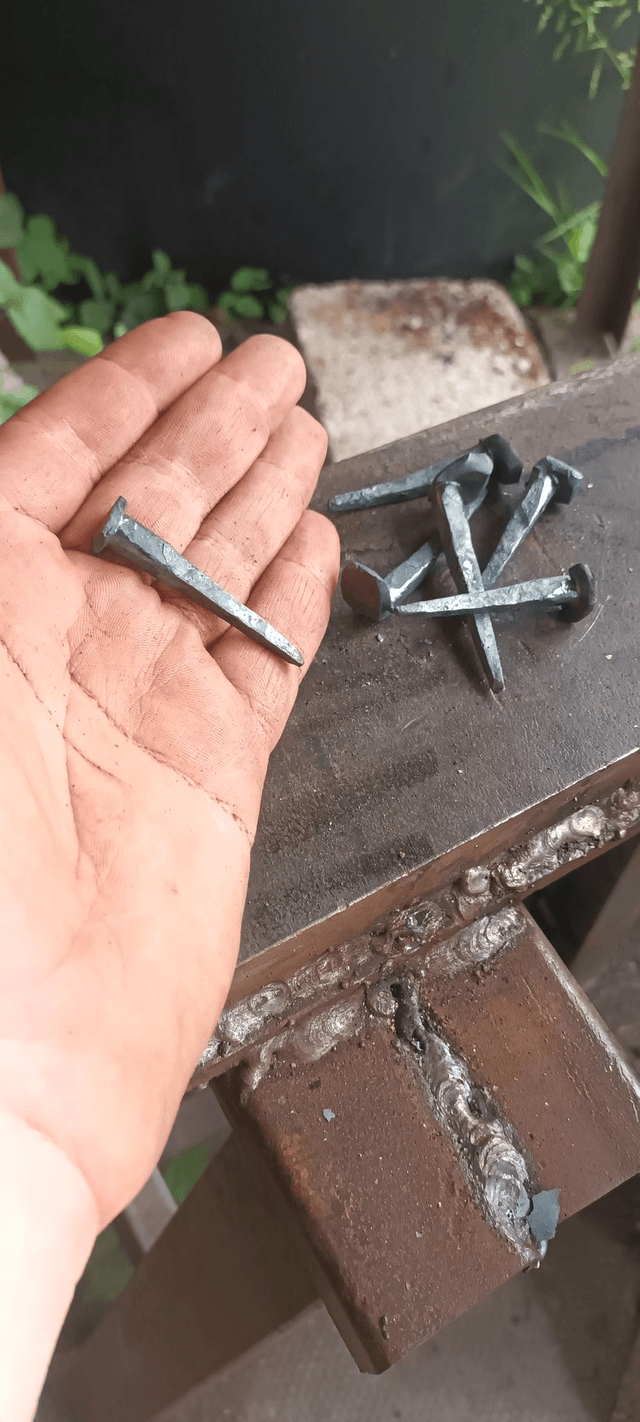 5 Pack of Nails 