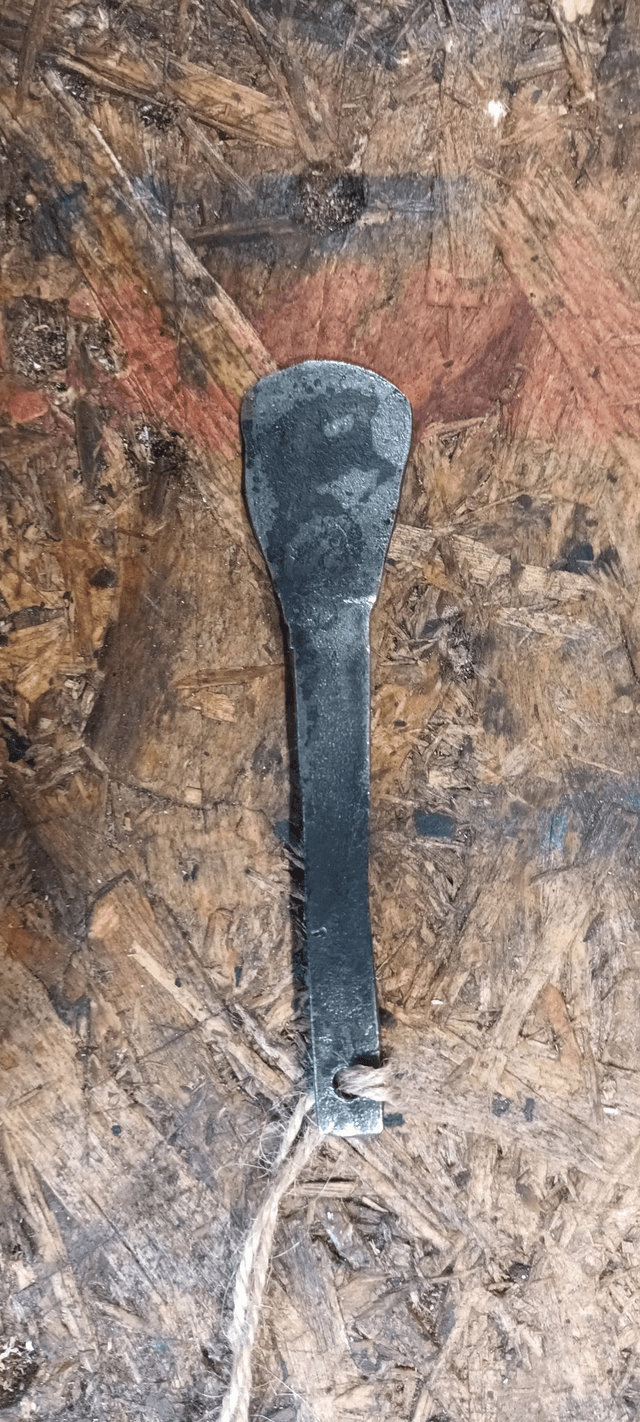 Fizzy can opener 