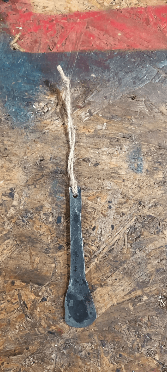 Fizzy can opener 