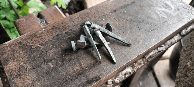 5 Pack of Nails 
